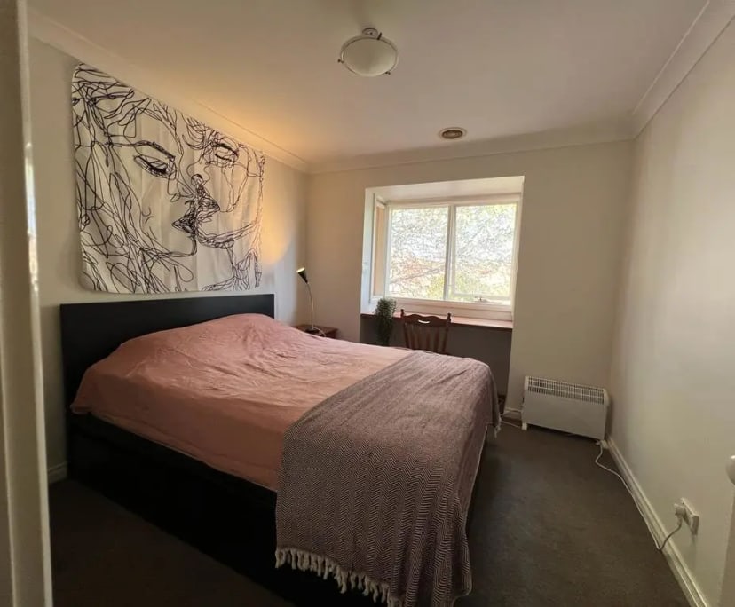 Room in a share house