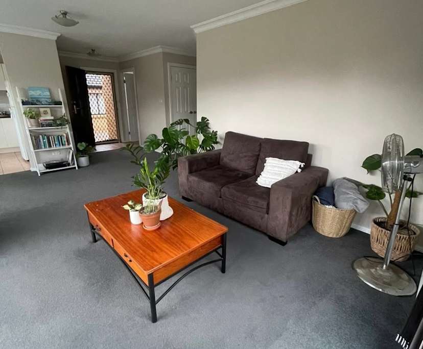 Unfurnished room in a flatshare