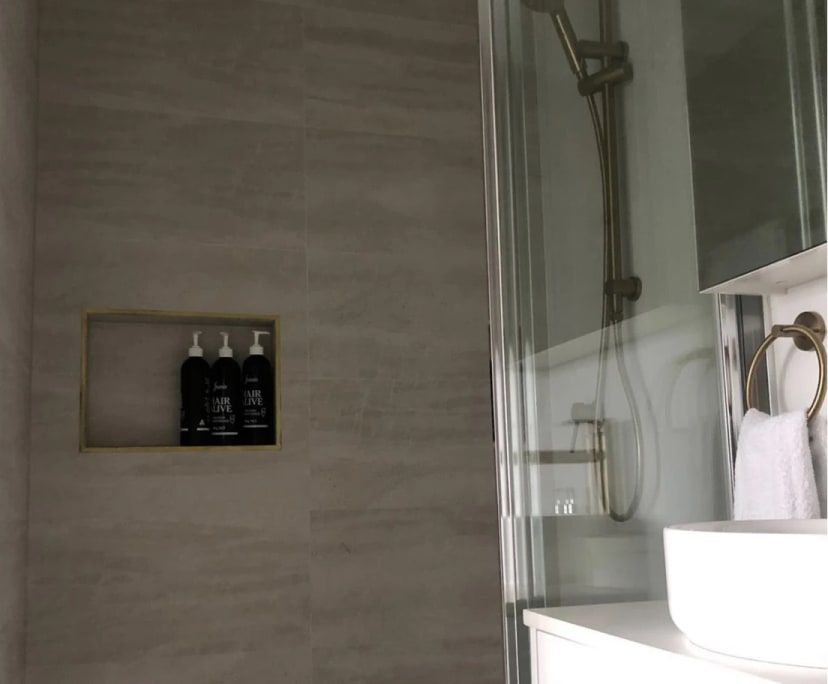 $400, Share-house, 3 bathrooms, Burleigh Waters QLD 4220