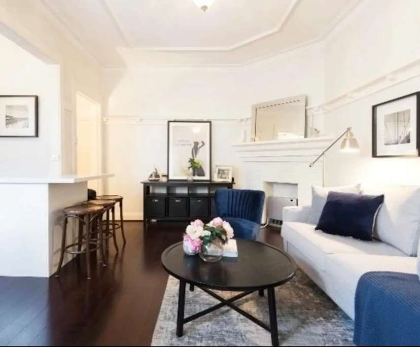 Whole property with 2 rooms for rent