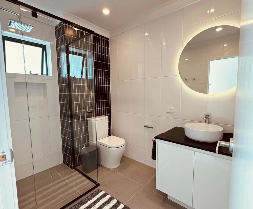 $250, Student-accommodation, 4 bathrooms, East Brisbane QLD 4169