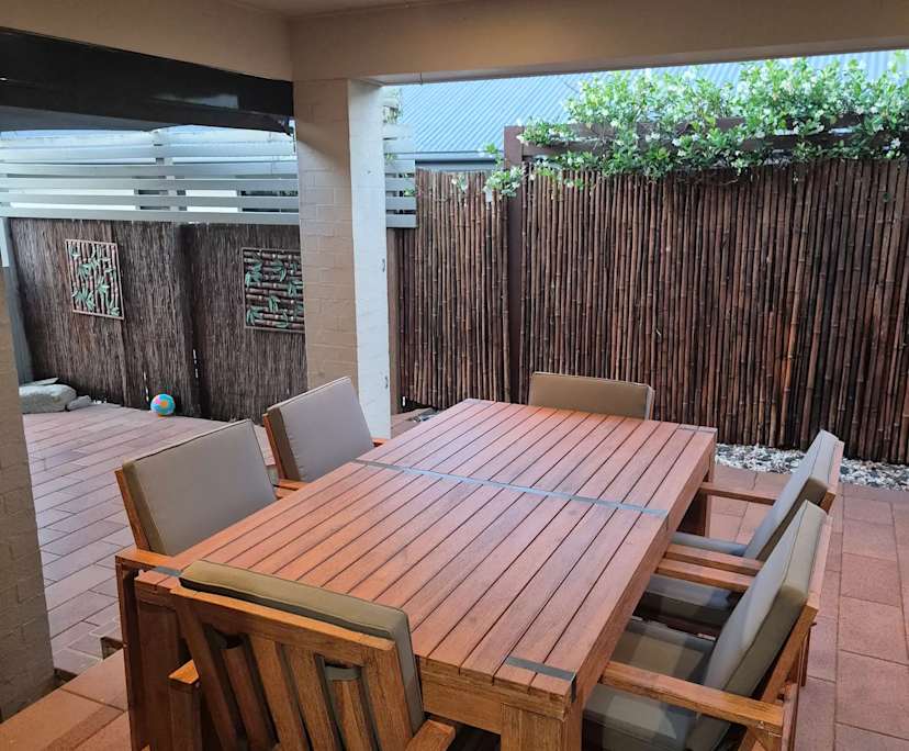 $330, Share-house, 3 rooms, Seventeen Mile Rocks QLD 4073, Seventeen Mile Rocks QLD 4073