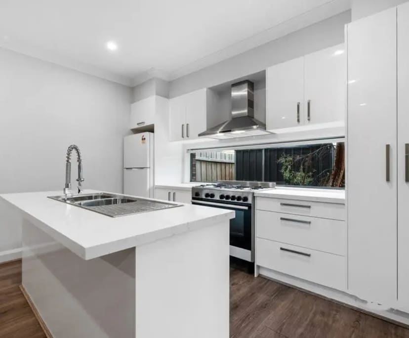Whole property with 4 rooms for rent