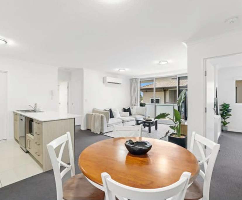 Unfurnished room with own bathroom