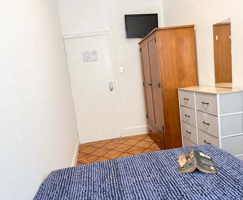 $350, Share-house, 6 bathrooms, Balaclava VIC 3183