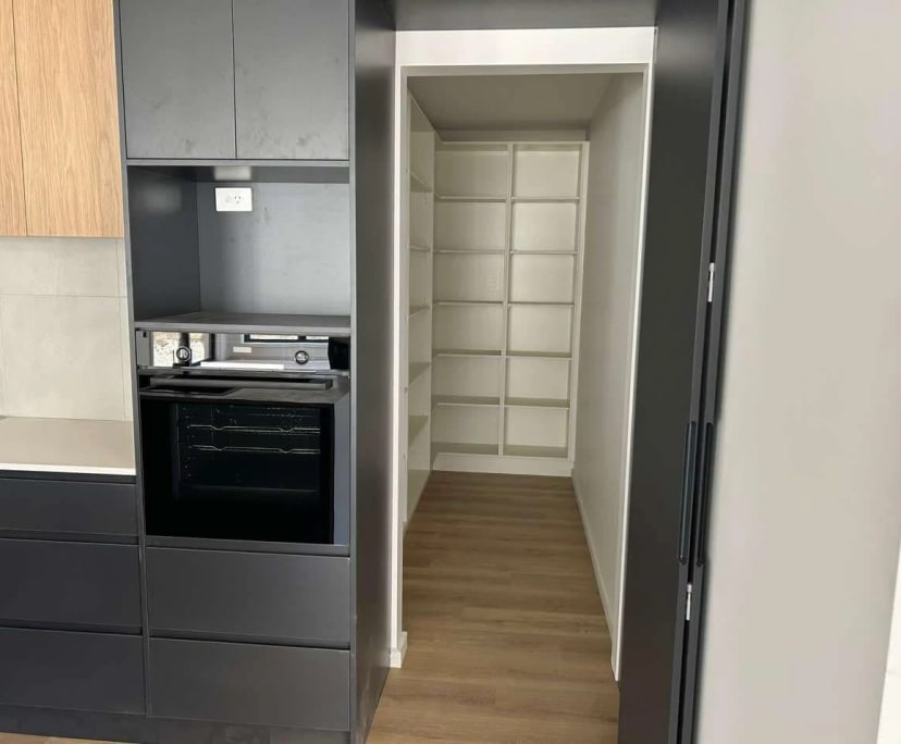Room in a share house