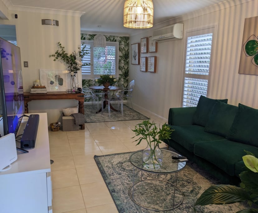 $300, Homestay, 3 bathrooms, Stafford QLD 4053