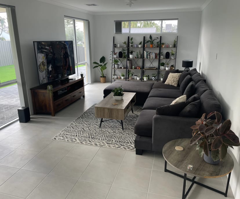 Room in a share house