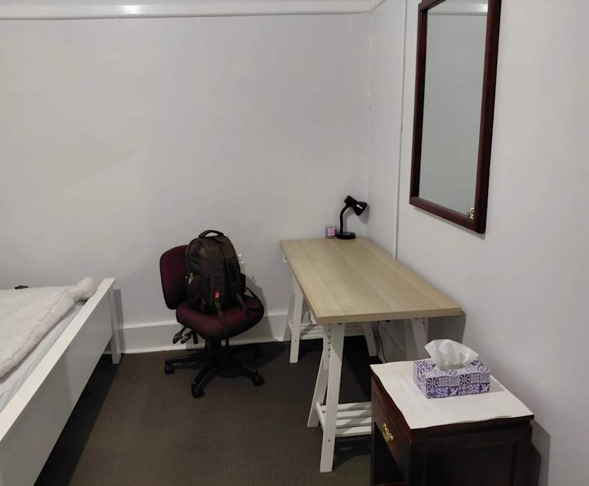 Furnished room in a share house