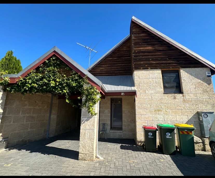 Unfurnished room in a share house