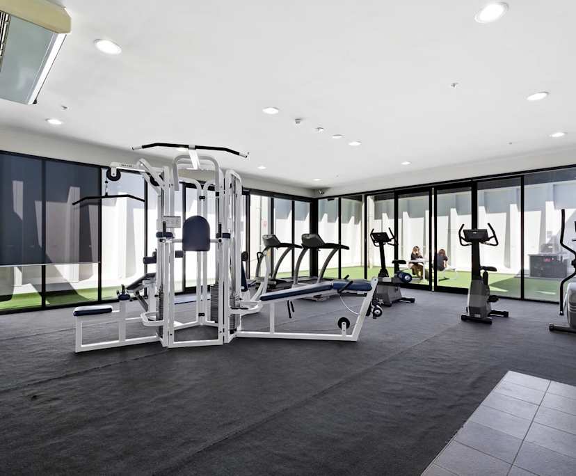 $975, Whole-property, 2 bathrooms, Melbourne VIC 3000