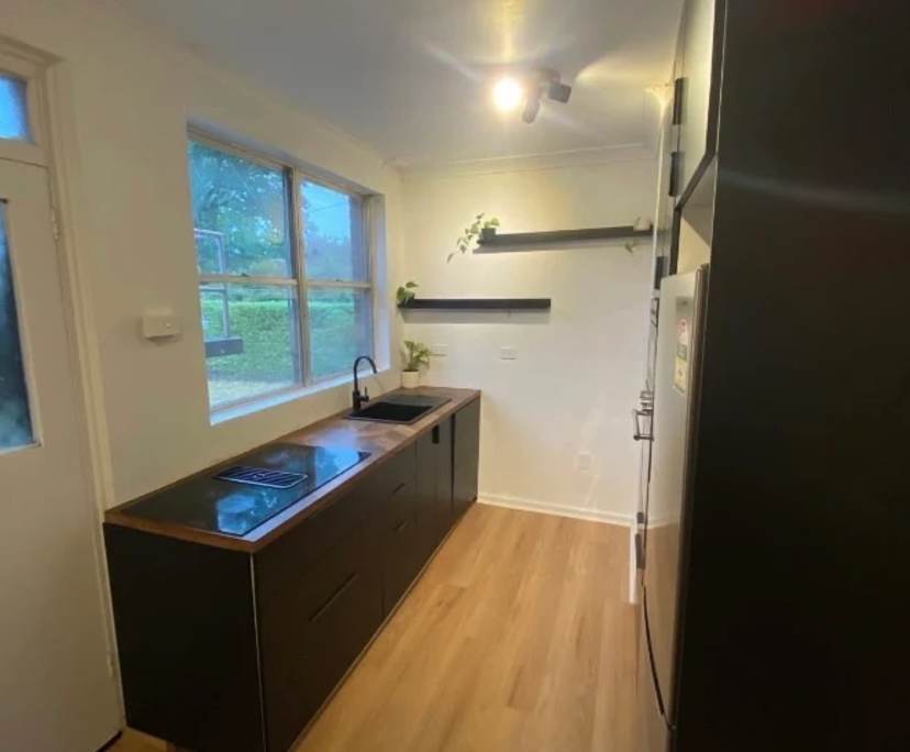 Unfurnished room in a flatshare