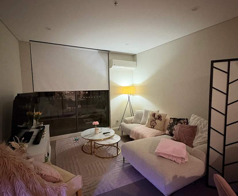 Unfurnished room with own bathroom