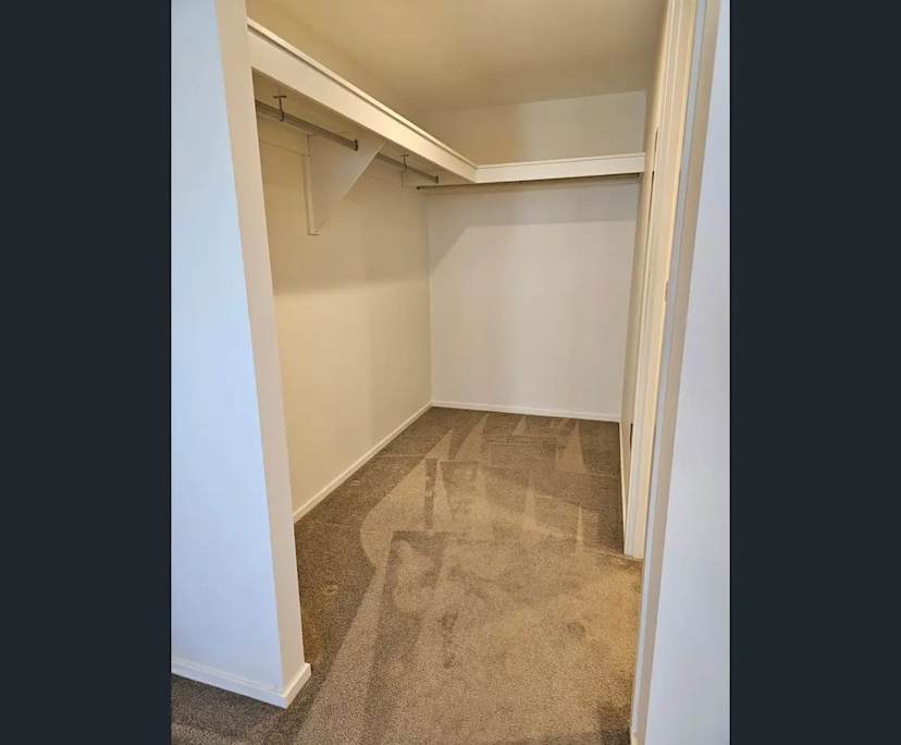 $450, Flatshare, 2 bathrooms, Hope Island QLD 4212