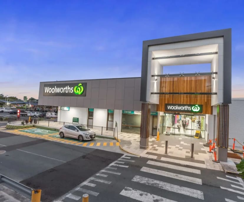 $450, Studio, 1 bathroom, Cannon Hill QLD 4170