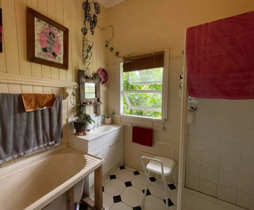 $188, Share-house, 4 bathrooms, Highgate Hill QLD 4101