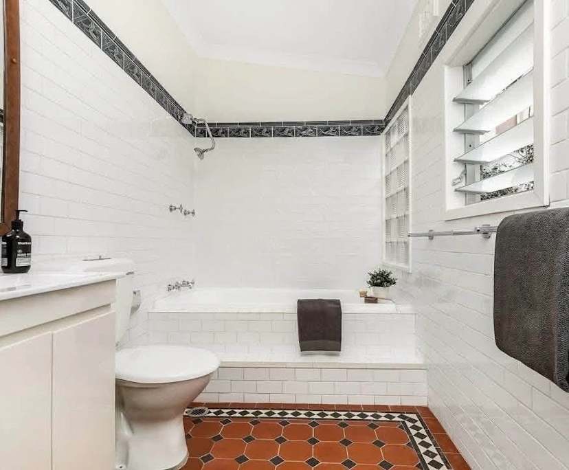 Unfurnished room in a share house