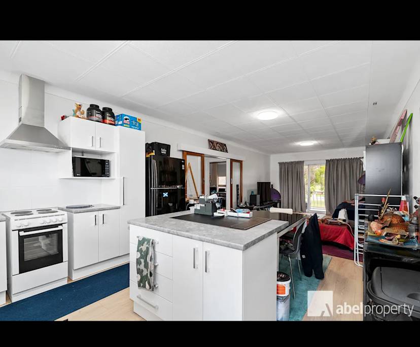 Unfurnished room in a share house