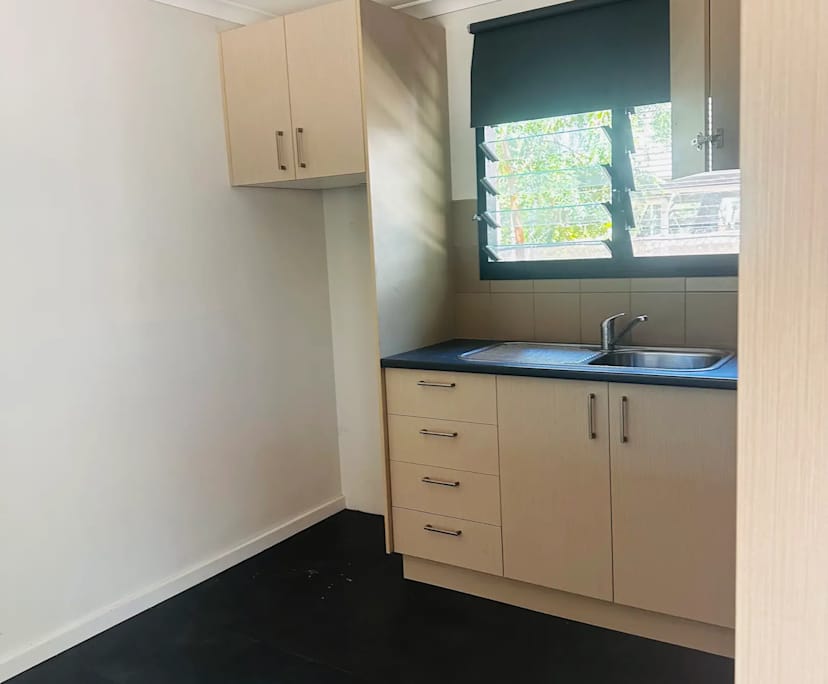 Unfurnished room granny flat for rent