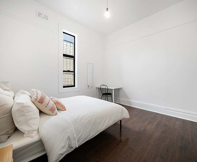 $1,200, Whole-property, 4 bathrooms, Saint Peters NSW 2044