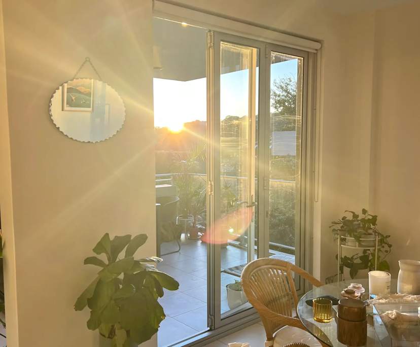 Furnished room in a flatshare
