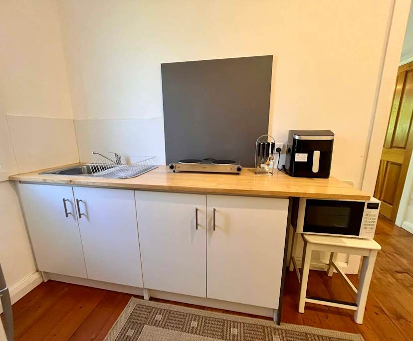 $420, Granny-flat, 1 bathroom, Thirroul NSW 2515