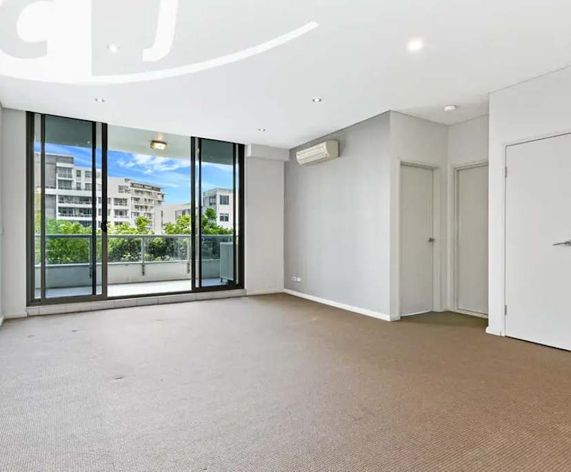 Furnished room with ensuite in a flatshare