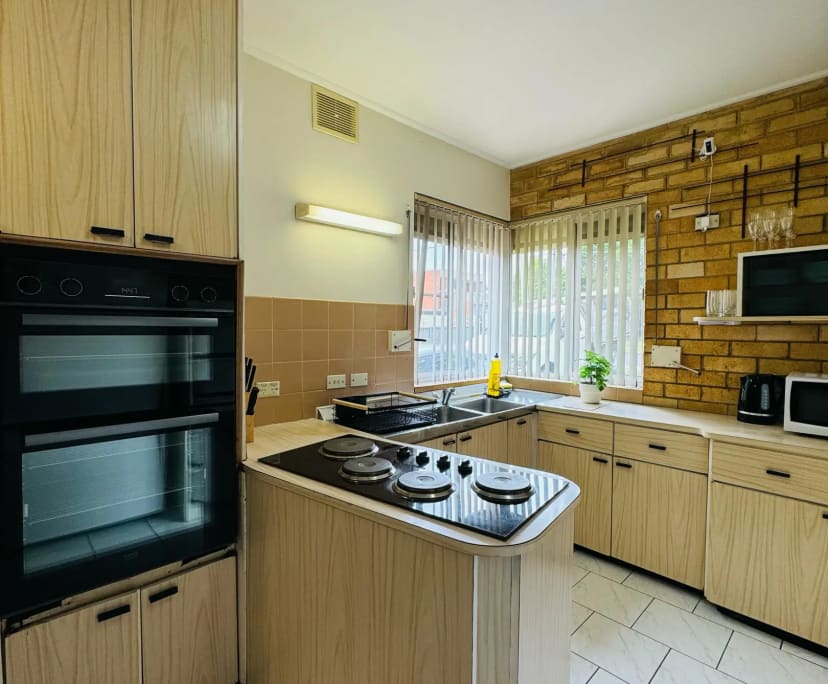 $330, Share-house, 6 bathrooms, North Saint Marys NSW 2760