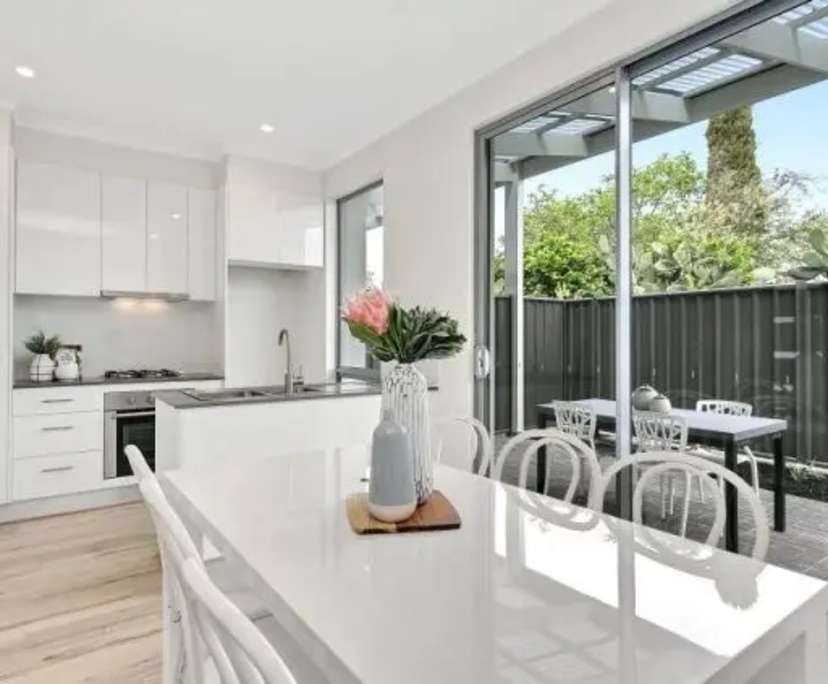 Whole property with 2 rooms for rent