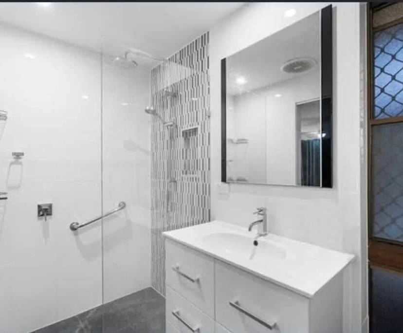 propertyImage