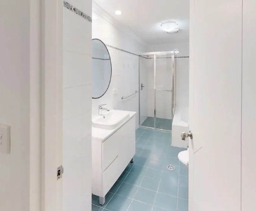 $230, Flatshare, 3 bathrooms, Chippendale NSW 2008