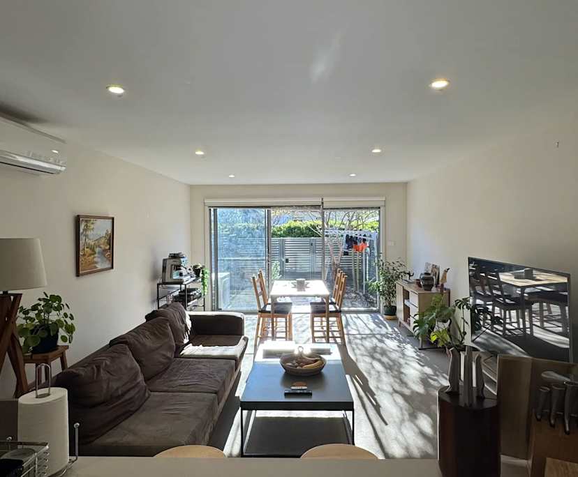 Unfurnished room with own bathroom