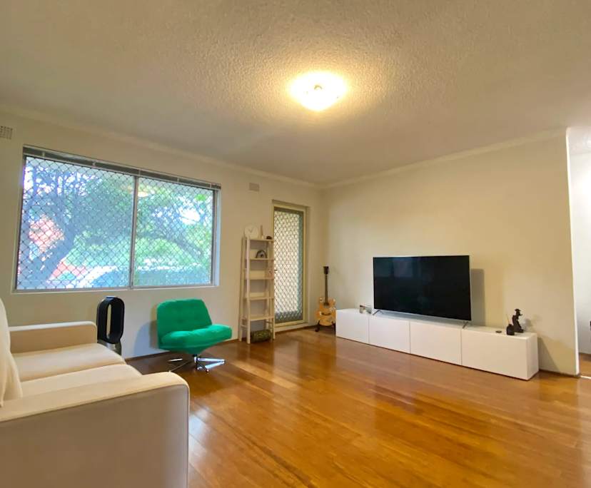 $300, Flatshare, 3 bathrooms, Campsie NSW 2194