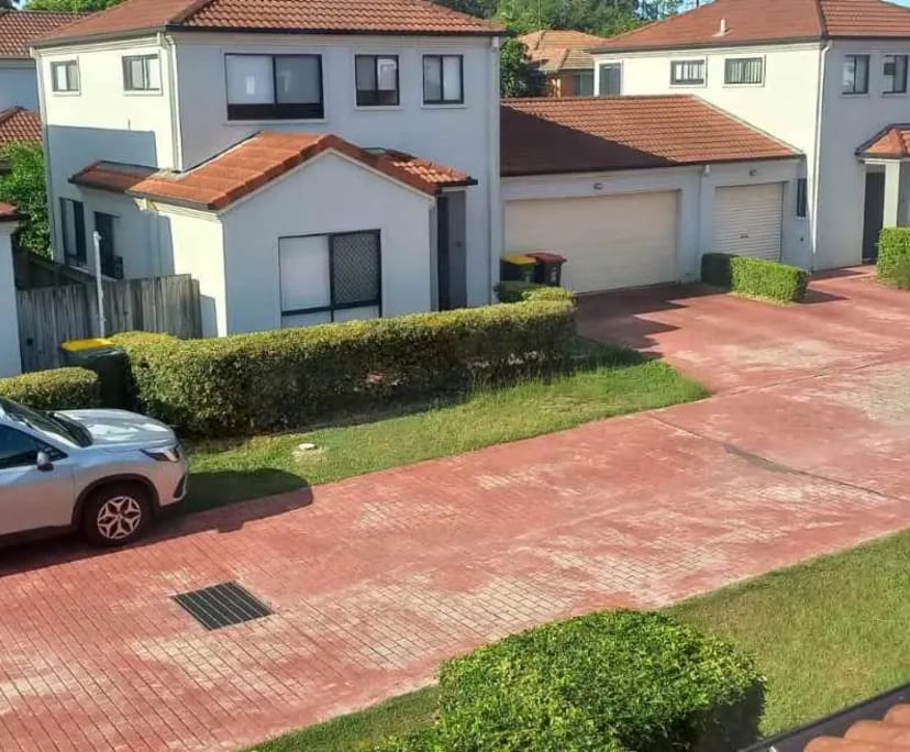 Room for Rent in Runcorn, Brisbane 300, Furnished...