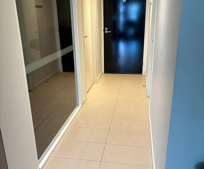 Unfurnished room with own bathroom