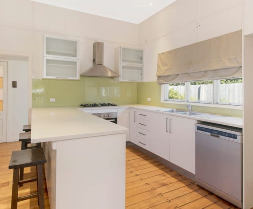 $330, Share-house, 3 bathrooms, Oxley QLD 4075