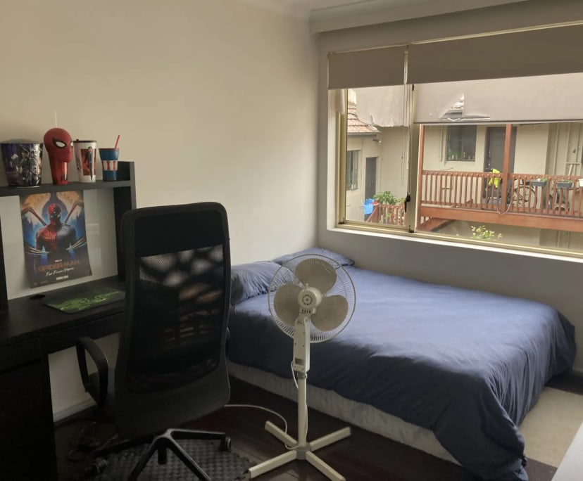 Furnished room in a flatshare