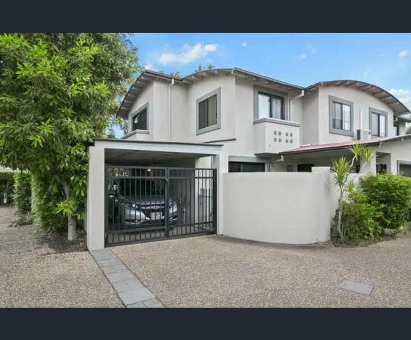 Room for Rent in Labrador, Gold Coast 235, Unfurn...