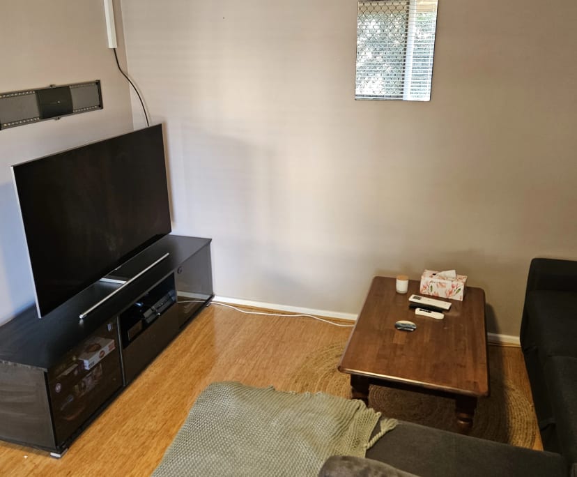 Room in a share house