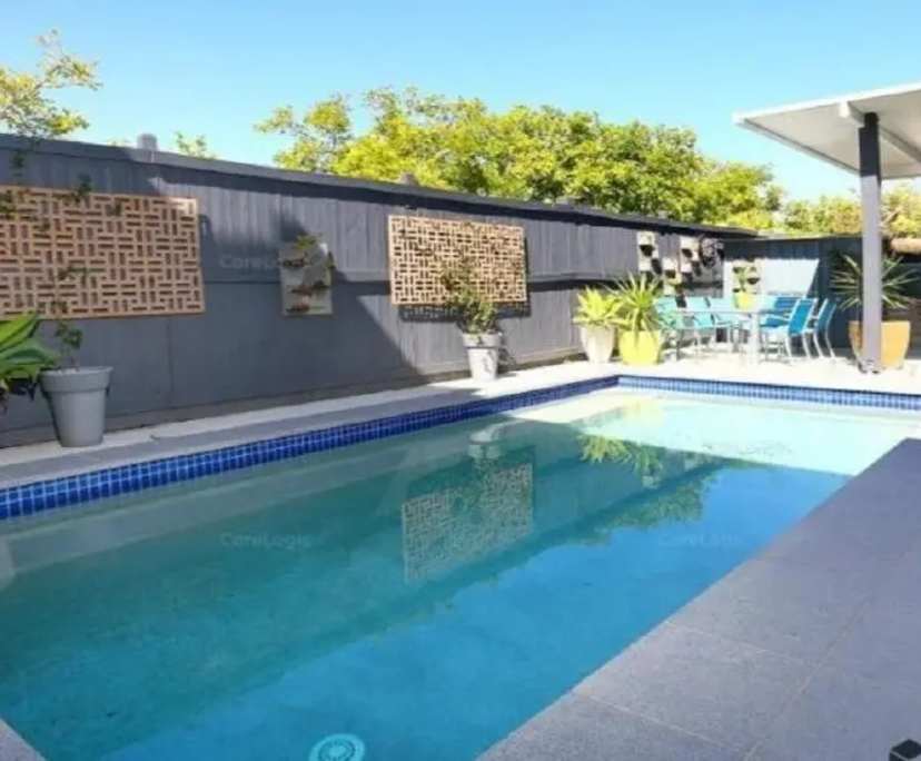 $350, Share-house, 3 bathrooms, Varsity Lakes QLD 4227