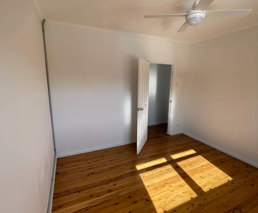 $350, Share-house, 3 bathrooms, Belmont North NSW 2280