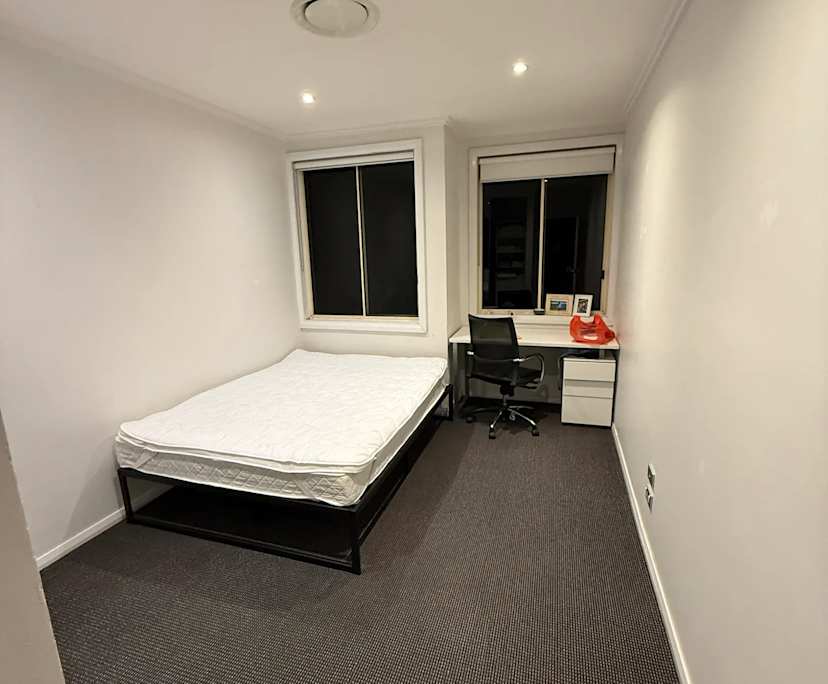 Unfurnished room in a share house