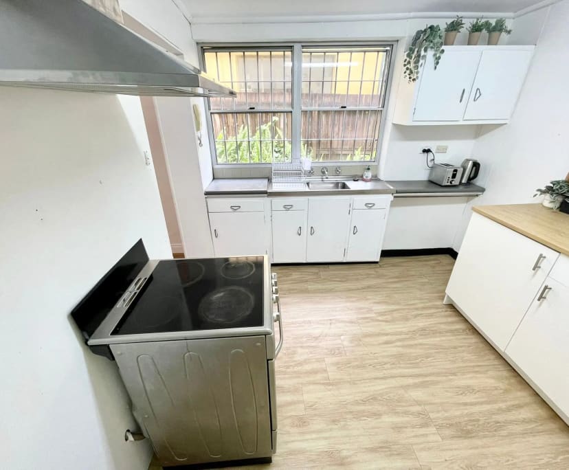 $450, Share-house, 6 bathrooms, Forest Lodge NSW 2037