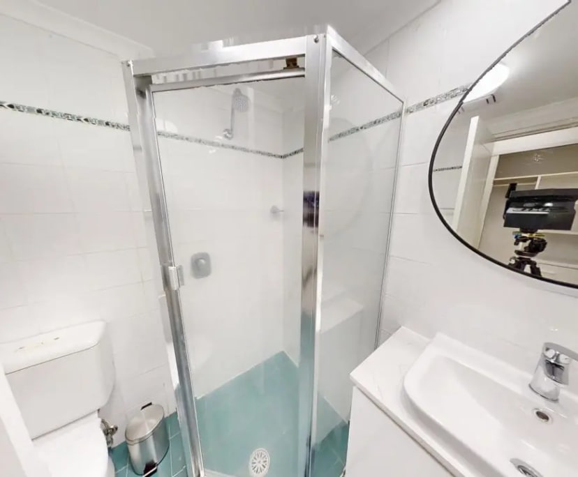 $300, Flatshare, 3 bathrooms, Chippendale NSW 2008