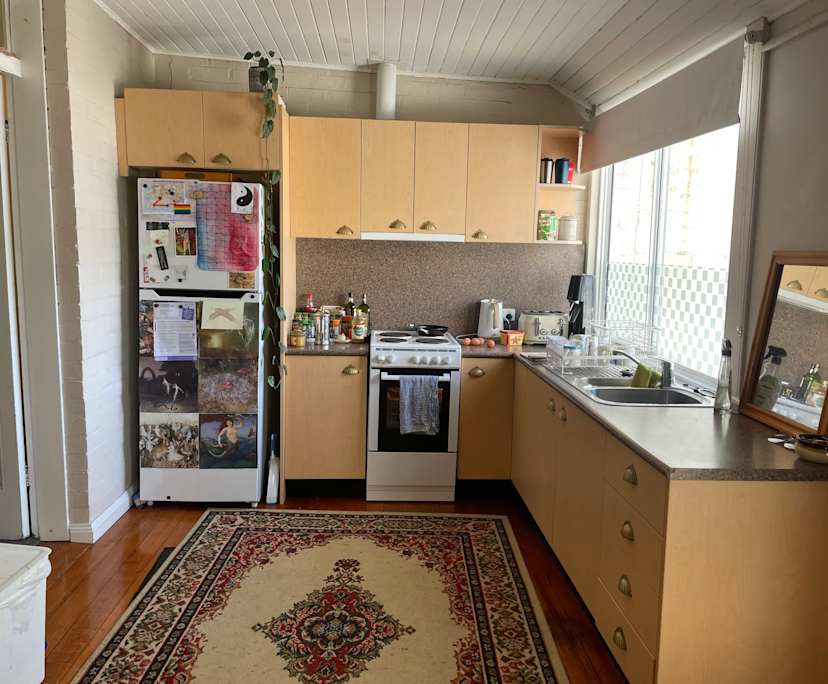 Whole property with 2 rooms for rent