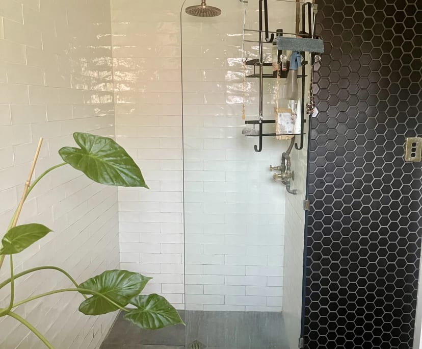 $450, Share-house, 3 bathrooms, Byron Bay NSW 2481