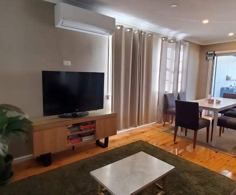 Room in a share house