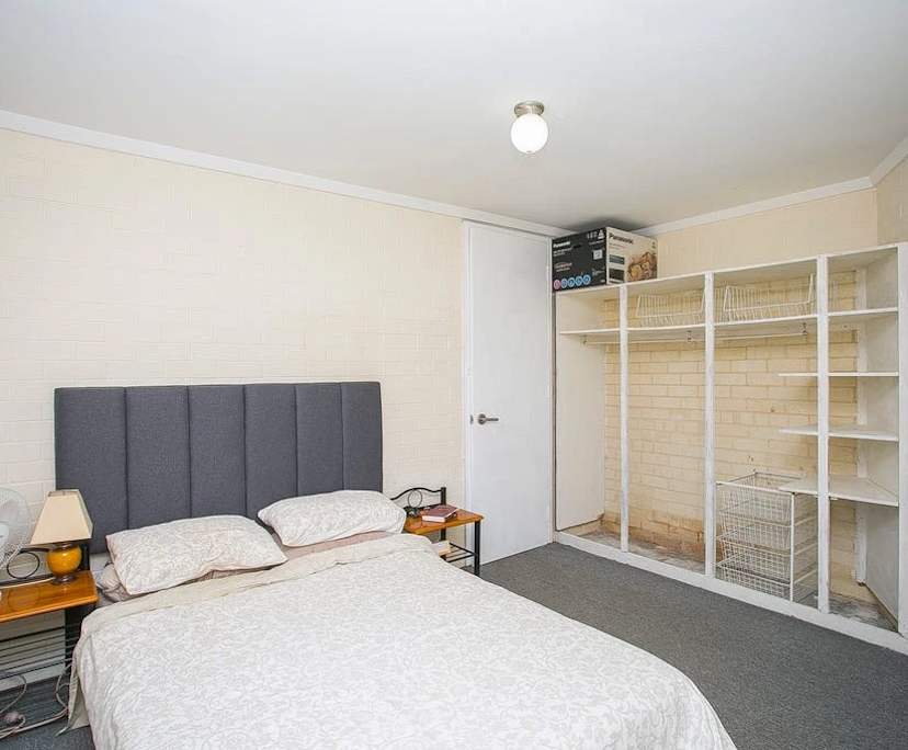 Whole property with 2 rooms for rent