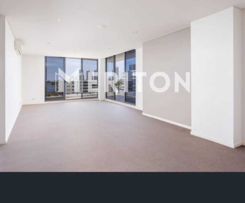 $350, Flatshare, 2 bathrooms, Southport QLD 4215