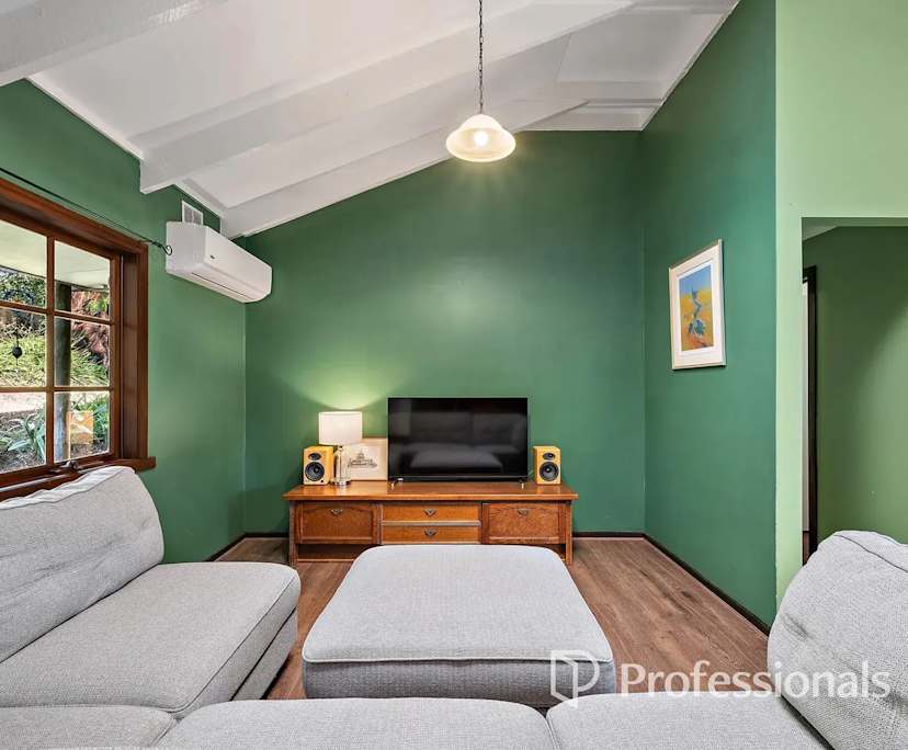 Room in a share house